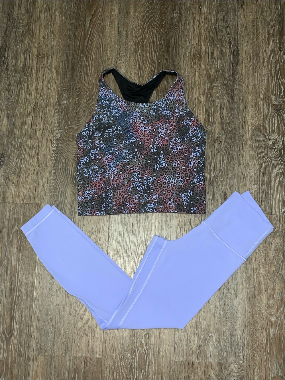 NWOT Lululemon Matching Set. Size Top 6/Bottom 4